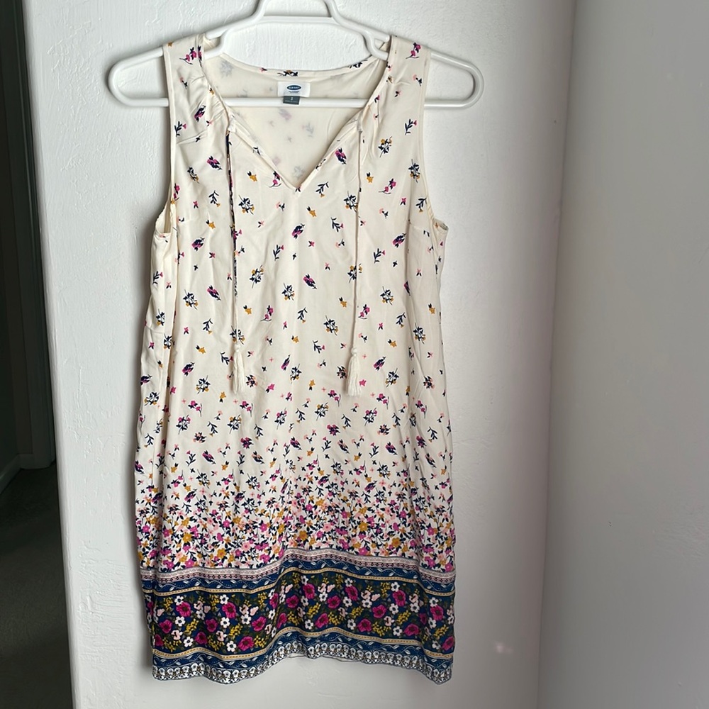 Old Navy Sleeveless Dress